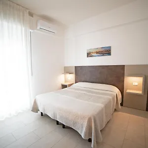 ** Hotel Mara Italia